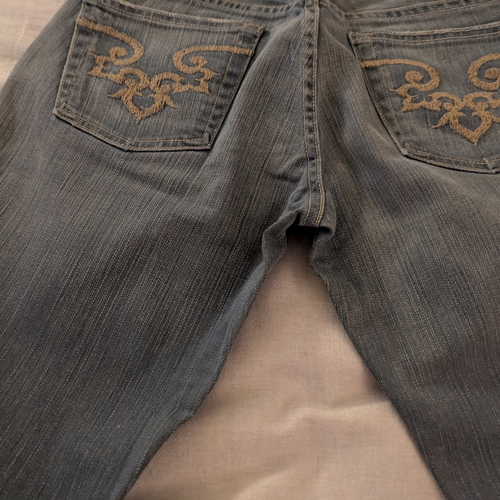 Vintage Lucky Brand Women's Light Bluish Gray Embroidered Jeans. Size 8/29 - Picture 14 of 16